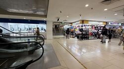 Lucky Plaza (D9), Retail #487317621